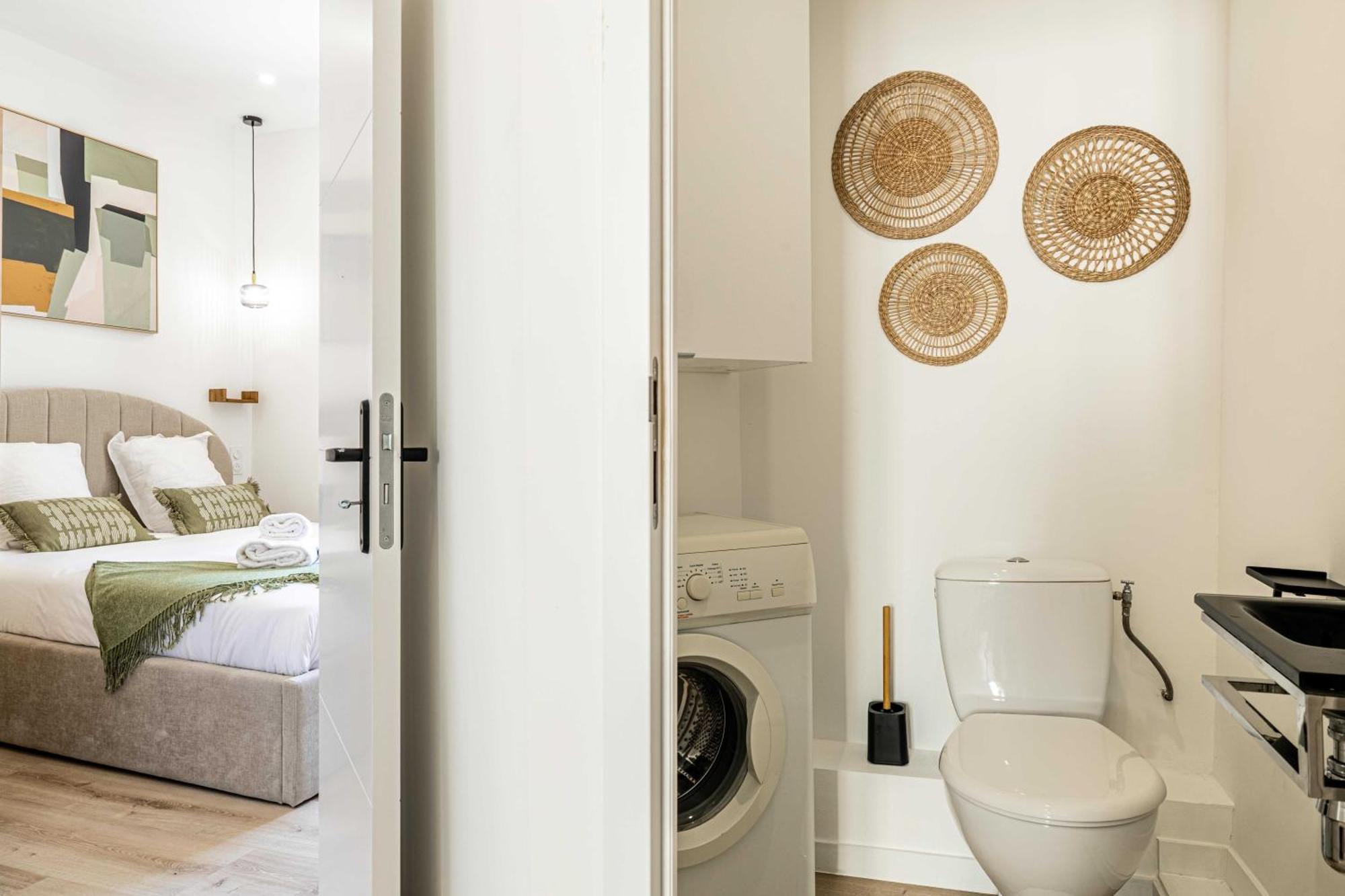 Elegant 2 - Bedroom Flat In *